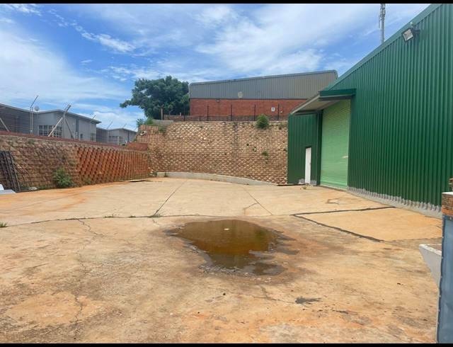 1,000M² WAREHOUSE TO LET IN GLEN ANIL